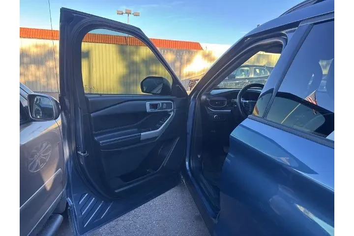 $23258 : Ford Explorer 2021 XLT 4dr S image 7