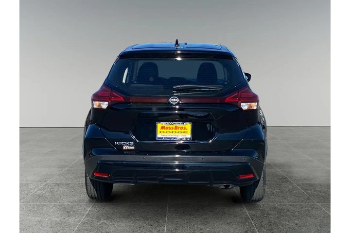 $23048 : Nissan Kicks 2024 S 4dr Cros image 4