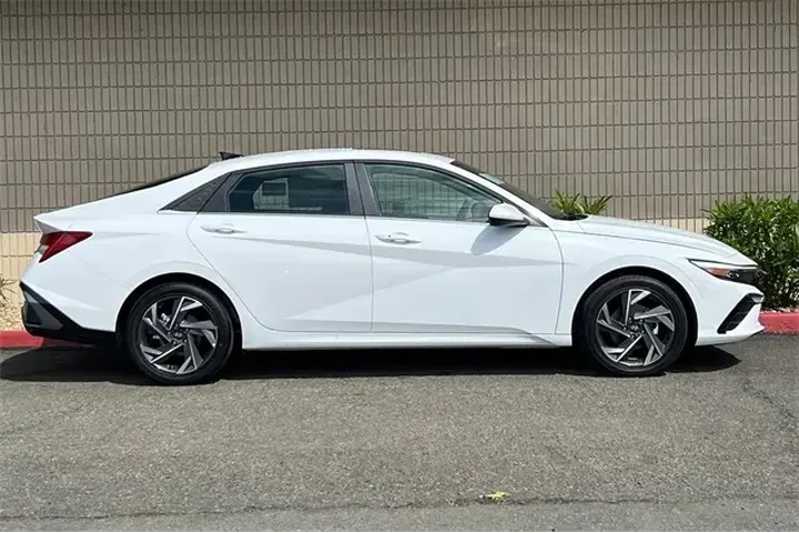 $21990 : Hyundai ELANTRA 2025 SEL Con image 5
