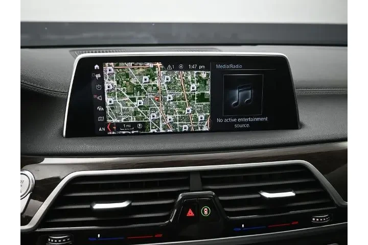 $30395 : BMW 7 Series 2019 740i 4dr S image 9