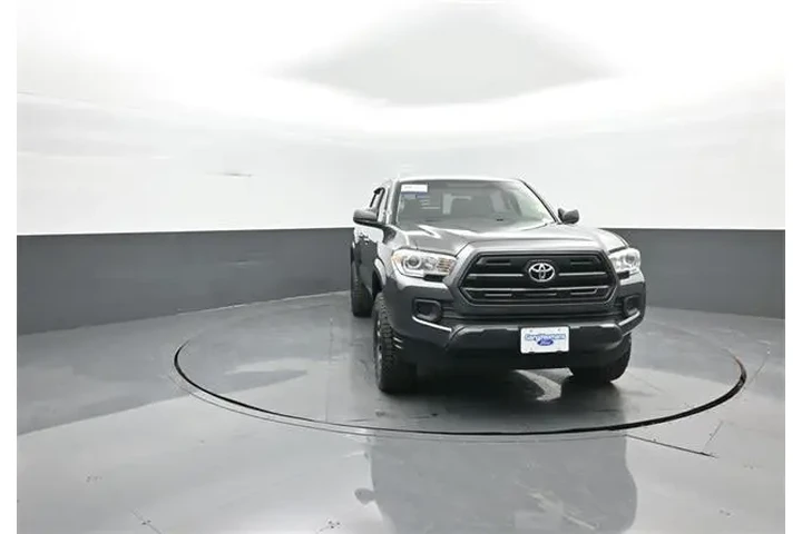 $27795 : Toyota Tacoma 2017 4x4 TRD S image 2