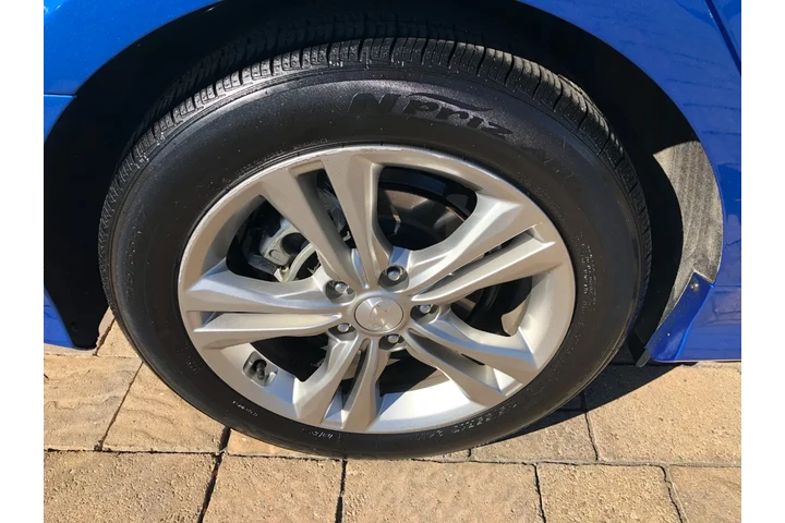 $15490 : 2019 Sonata Limited image 9