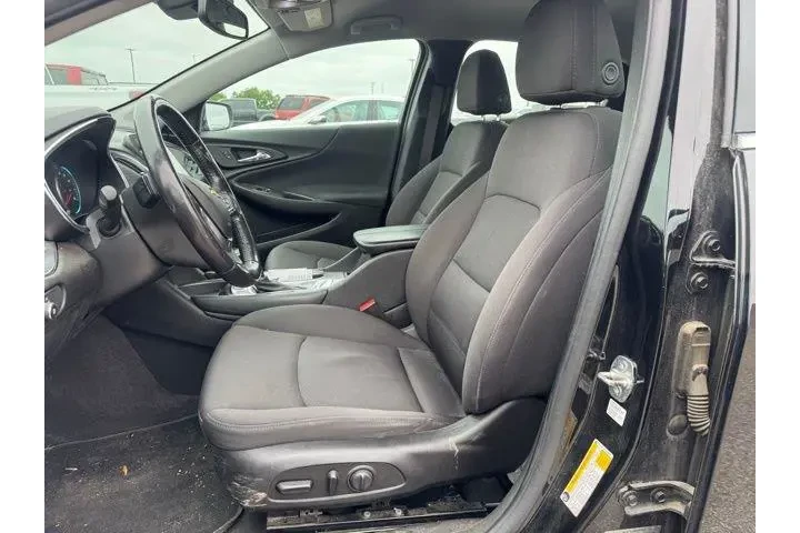 $16982 : Chevrolet Malibu 2018 LT 4dr image 10