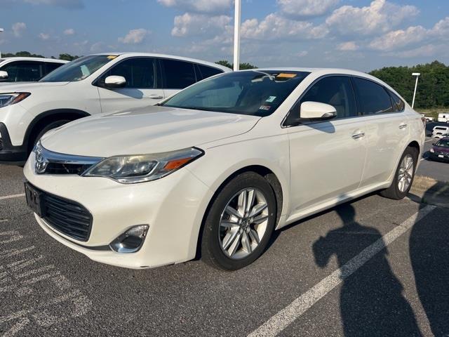 $12917 : PRE-OWNED 2013 TOYOTA AVALON image 3