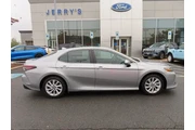 $20900 : Toyota Camry 2023 LE 4dr Sed thumbnail