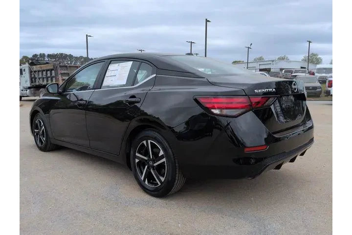 $19395 : Nissan Sentra 2025 SV 4dr Se image 7