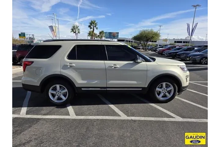 $16995 : Ford Explorer 2018 XLT 4dr S image 8