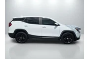 $23999 : GMC Terrain 2022 SLE 4dr SUV thumbnail