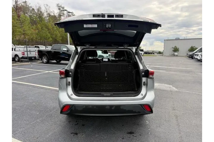 $33997 : Toyota Highlander 2023 AWD X image 7