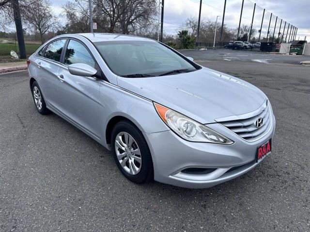 $8350 : 2012 Sonata GLS image 2