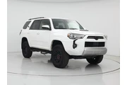 $37998 : Toyota 4Runner 2021 4x4 TRD thumbnail