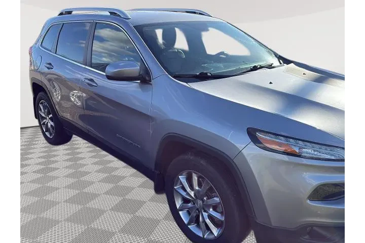 $14750 : Jeep Cherokee 2017 4x4 Limit image 6