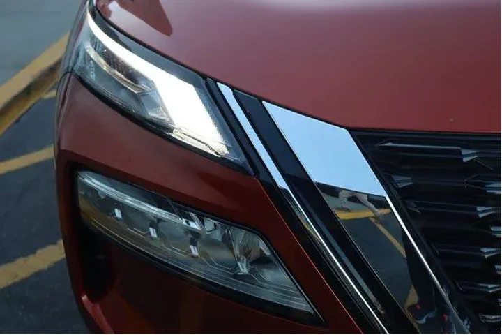 $30824 : Nissan Rogue 2023 AWD SL 4dr image 10