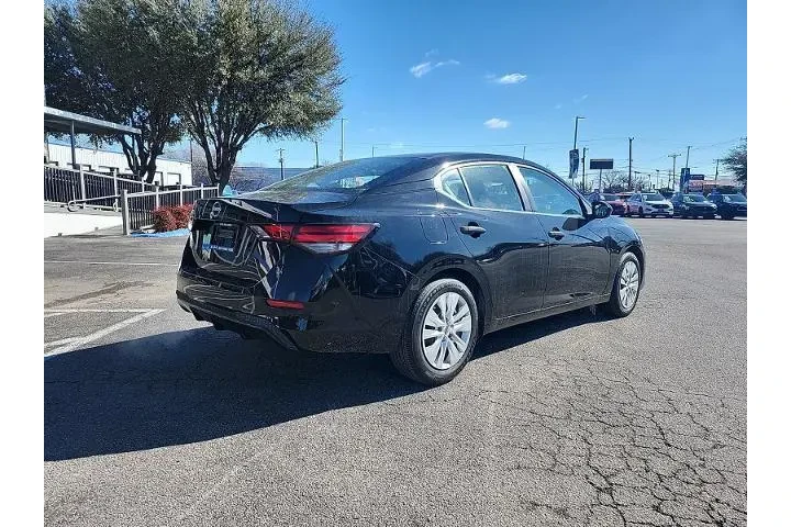 $18998 : Nissan Sentra 2025 S 4dr Sed image 3