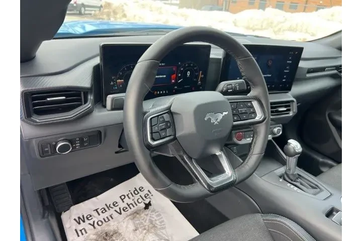 $27944 : Ford Mustang 2024 EcoBoost 2 image 7