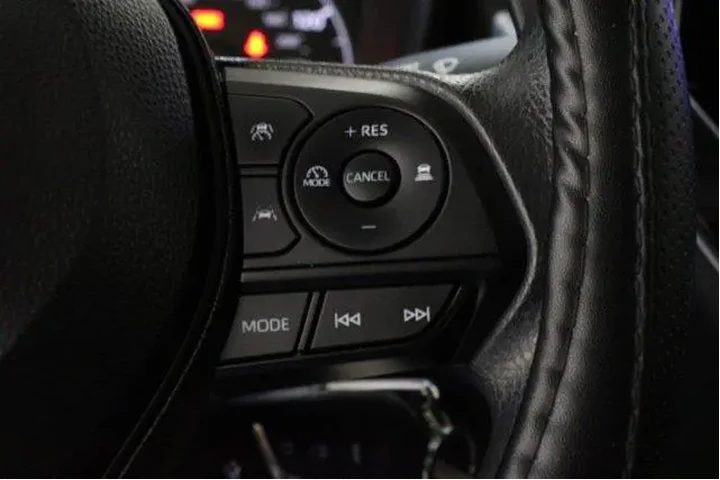 $24998 : Toyota Corolla Hybrid 2023 L image 10