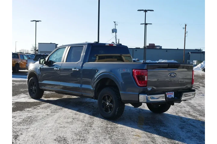 $36236 : Ford F-150 2023 4x4 XLT 4dr image 3