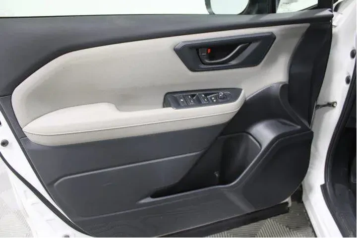 $28985 : Subaru Forester 2025 AWD Bas image 6