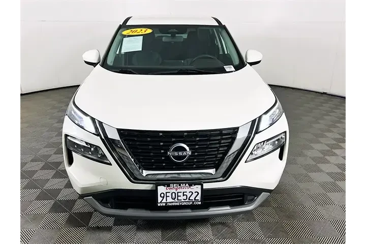 $18800 : Nissan Rogue 2023 SV 4dr Cro image 2