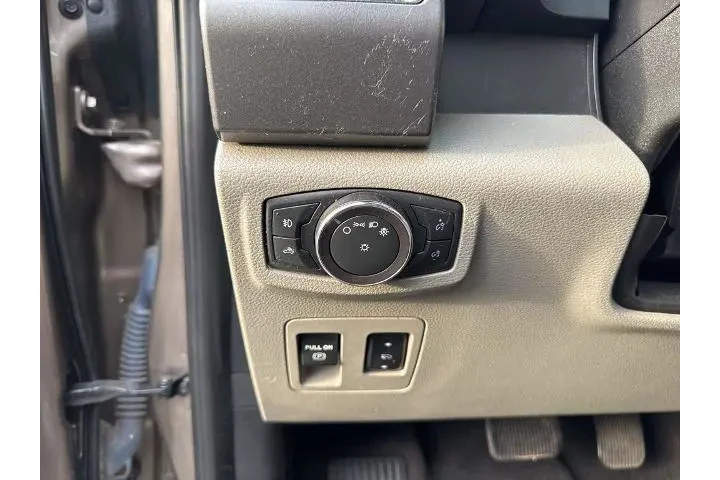 $31800 : Ford F-150 2019 4x4 XL 4dr S image 9