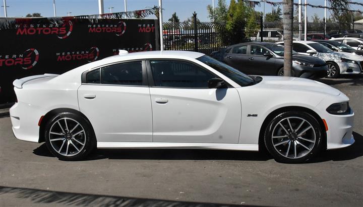 $33546 : Charger R/T image 9