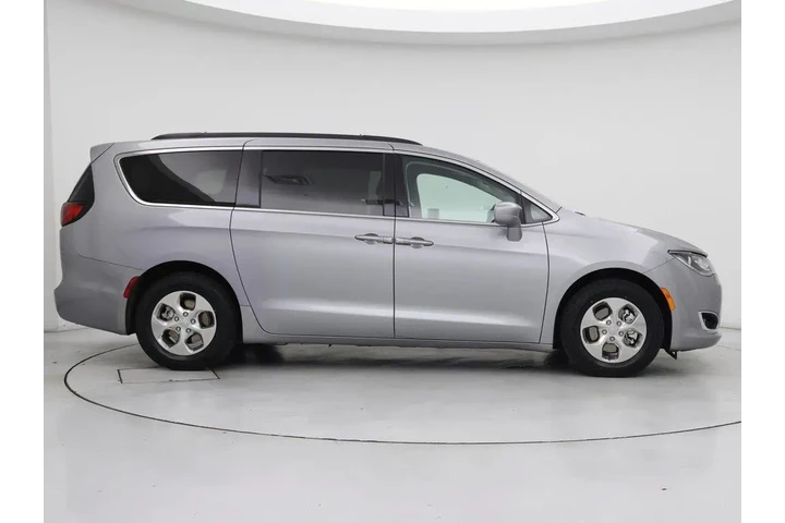 $25998 : Chrysler Pacifica Hybrid 202 image 7