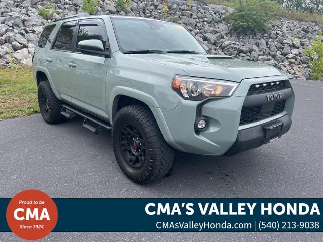 $41998 : PRE-OWNED 2022 TOYOTA 4RUNNER image 1