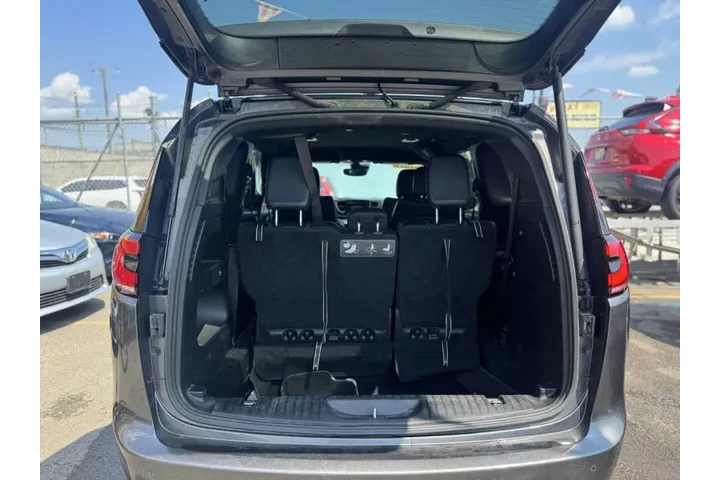 $20995 : 2021 Pacifica Touring L image 7