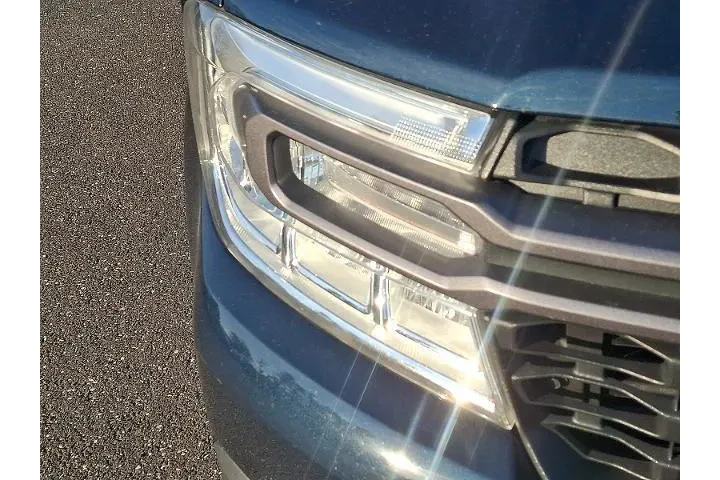 $26995 : Ford Maverick 2022 AWD XL 4d image 9