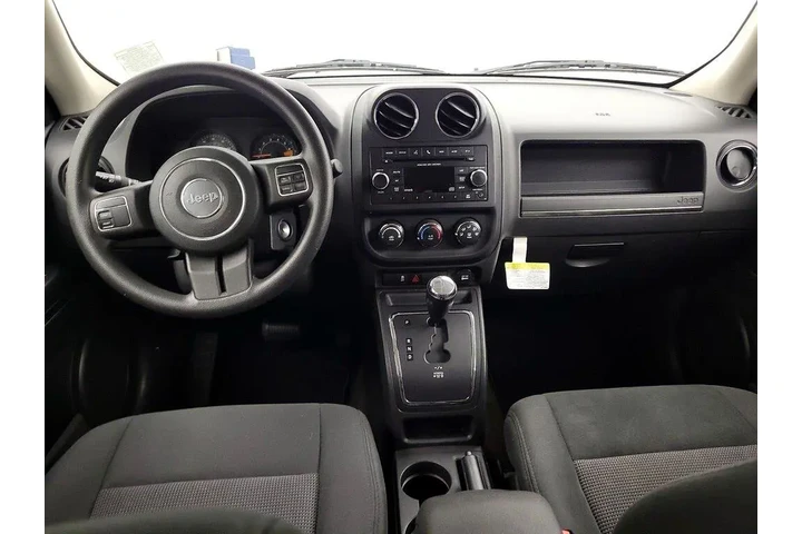 $10998 : Jeep Patriot 2014 4x4 Sport image 9