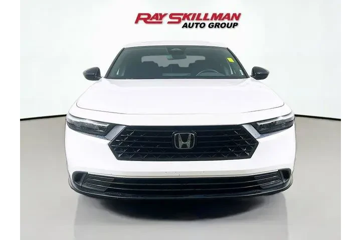 $26988 : Honda Accord Hybrid 2023 Spo image 2