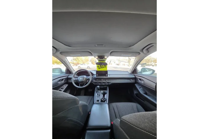 $25500 : 2024 Accord EX image 8