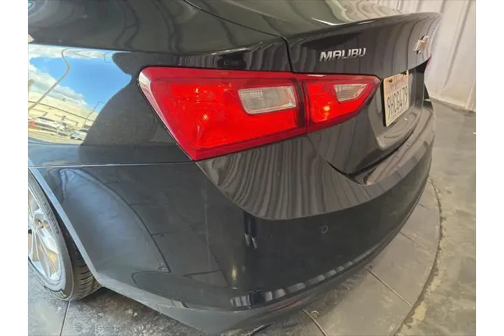 $17777 : Chevrolet Malibu 2024 LT 4dr image 10