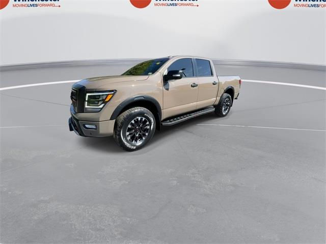 $38416 : PRE-OWNED 2020 NISSAN TITAN P image 7