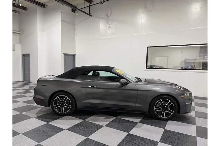 $24099 : Mustang 2023 image 3