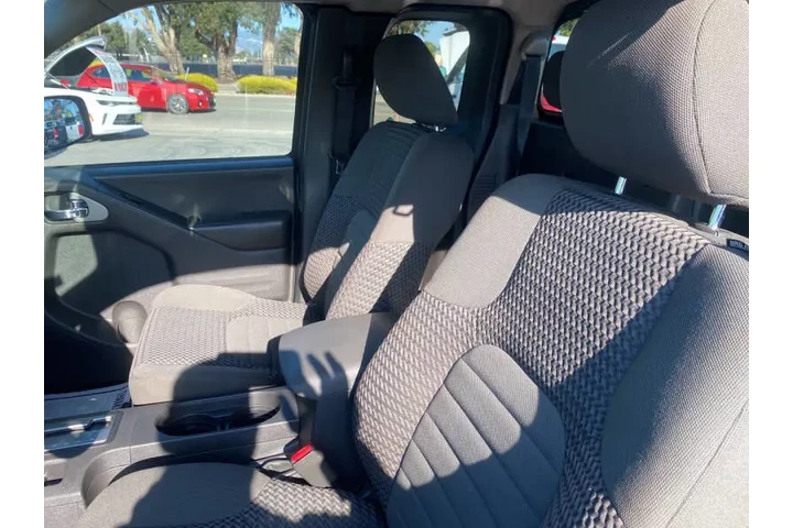 $19999 : 2019 Frontier SV image 7