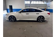 $25701 : Honda Accord 2022 Sport 4dr thumbnail