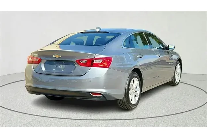 $19788 : Chevrolet Malibu 2024 LT 4dr image 3