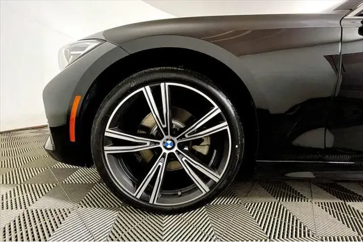 $27943 : BMW 3 Series 2021 AWD 330i x image 8