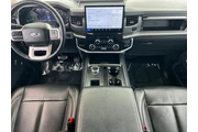 $35999 : Ford Expedition 2024 4x2 XLT thumbnail