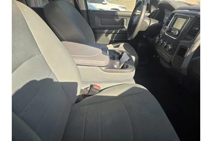 $19991 : Ram 1500 2018 4x2 Express 4d image 4