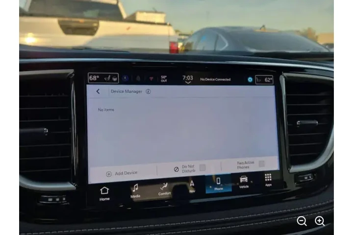 $32750 : 2024 Pacifica Plug-In Hybrid image 9