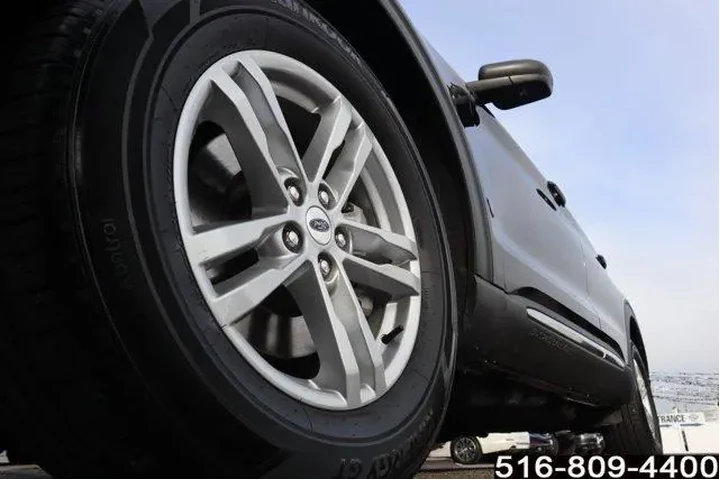 $30447 : Ford Explorer 2022 AWD XLT 4 image 9