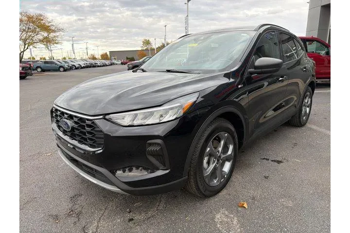 $25699 : Ford Escape 2025 ST-Line 4dr image 9