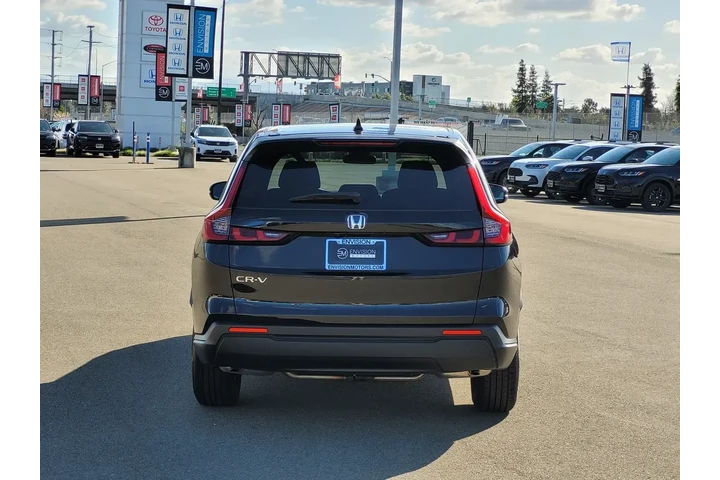 $28888 : Honda CR-V 2026 LX 4dr SUV image 6