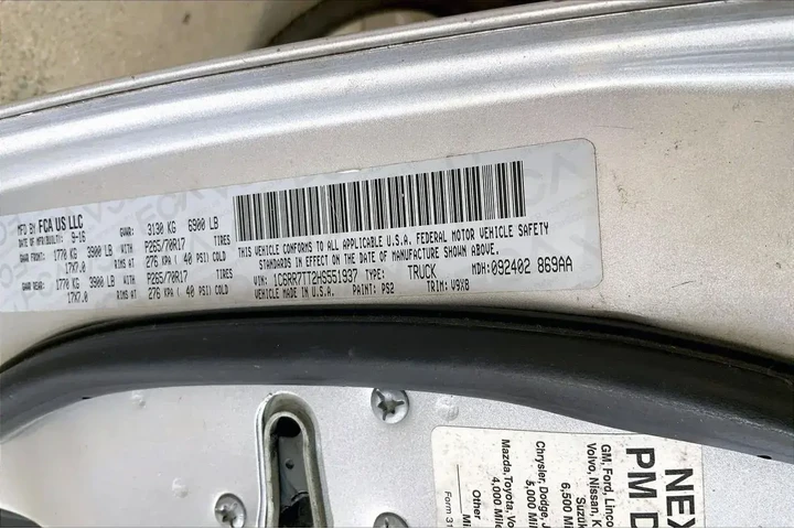 $17691 : Ram 1500 2017 4x4 SLT 4dr Cr image 8