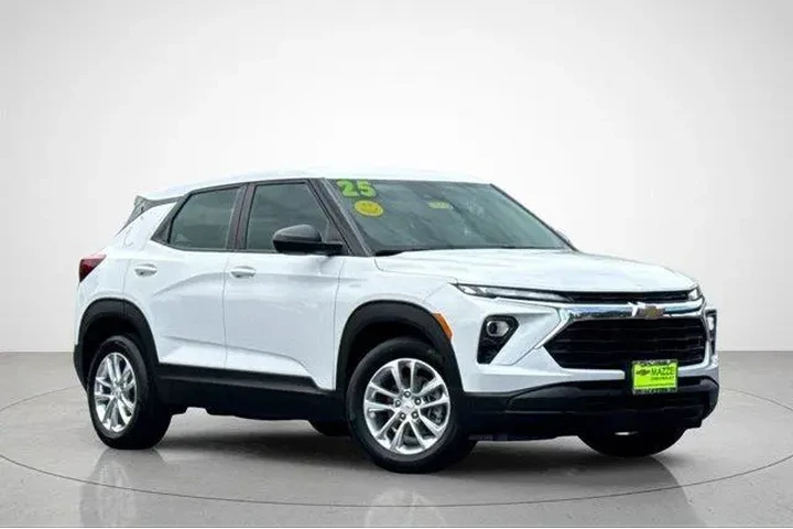$21375 : Chevrolet Trailblazer 2025 L image 2