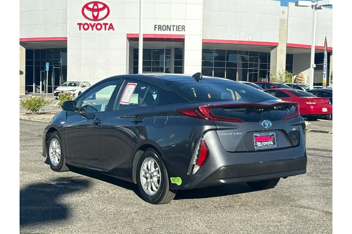 $24755 : Toyota Prius Prime 2022 LE 4 image 5