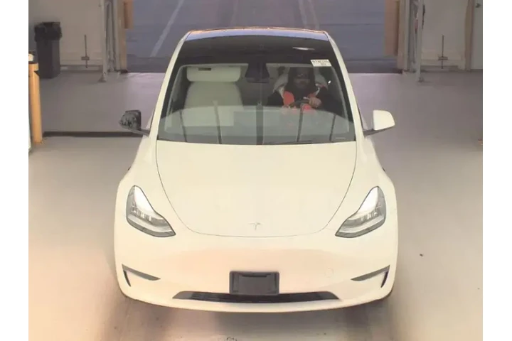 $20990 : Tesla Model Y 2020 AWD Long image 2