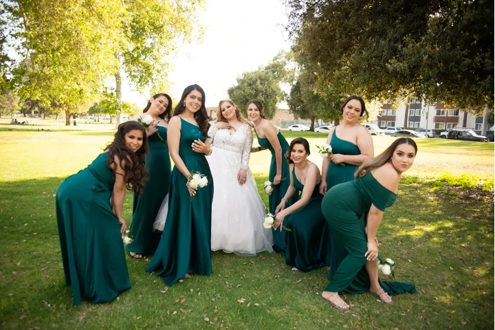 UNIQUE PHOTO AND VIDEO image 5